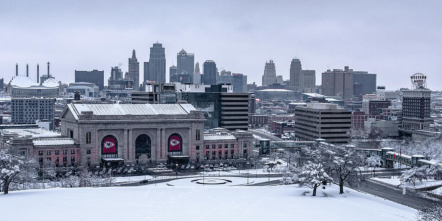 KC Dressed in White by Ryan Heffron KC Dressed in White by Ryan Heffron
