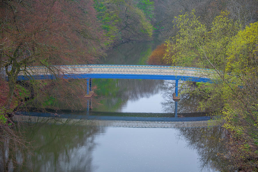 Kelvin Walkway Bow Bridge - Glasgow Photograph by Bill Cannon
