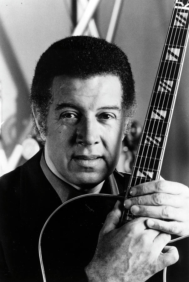 Kenny Burrell Photograph by Afro Newspaper/gado