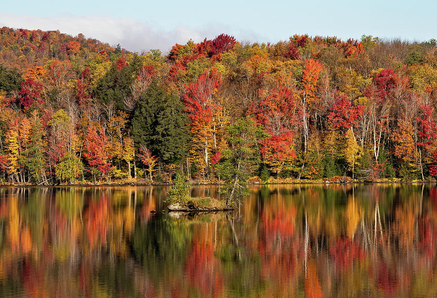 Kent Pond Colors Photograph by Scott Miller - Pixels