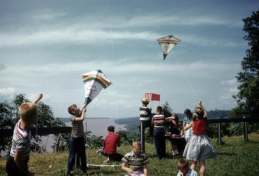 Kids Fly Kites Photograph by Michael Ochs Archives