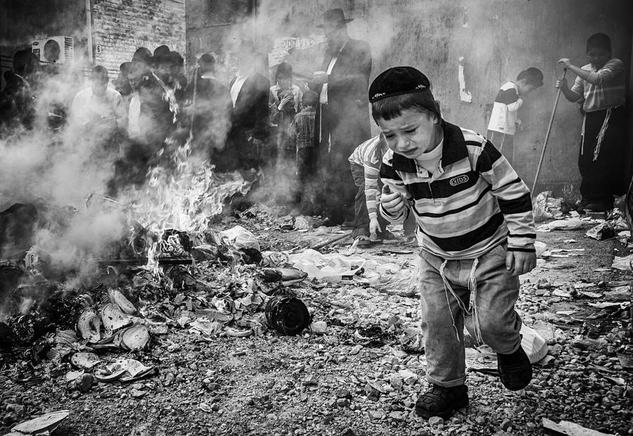Fire Photograph - Kids by Tomer Eliash