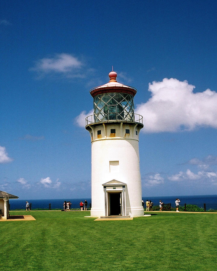 Kilauea Lighthouse Photograph by Dennis Begnoche | Fine Art America