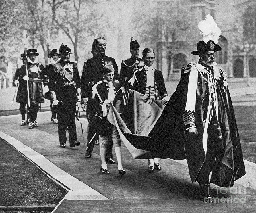 King George V In His Robes As Sovereign Drawing by Print Collector