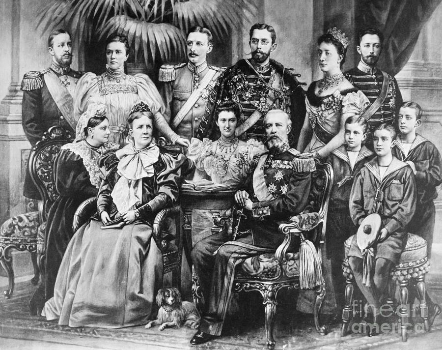 King Oscar II With Swedish Royal Family Photograph by Bettmann