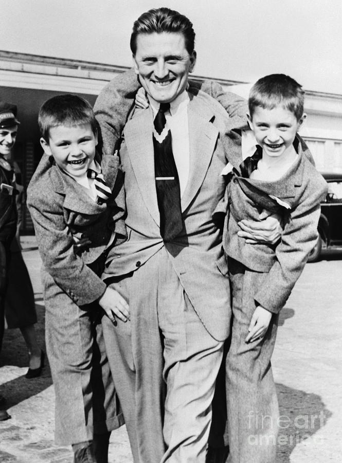 Kirk Douglas And Sons Michael And Joel Photograph by Bettmann