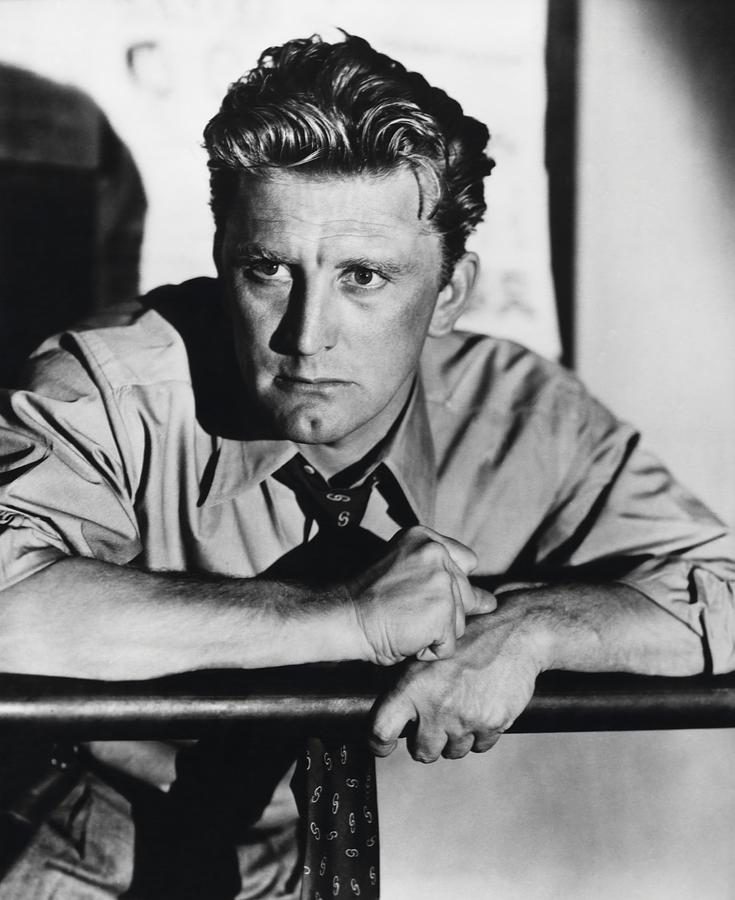 KIRK DOUGLAS in DETECTIVE STORY -1951-. Photograph by Album