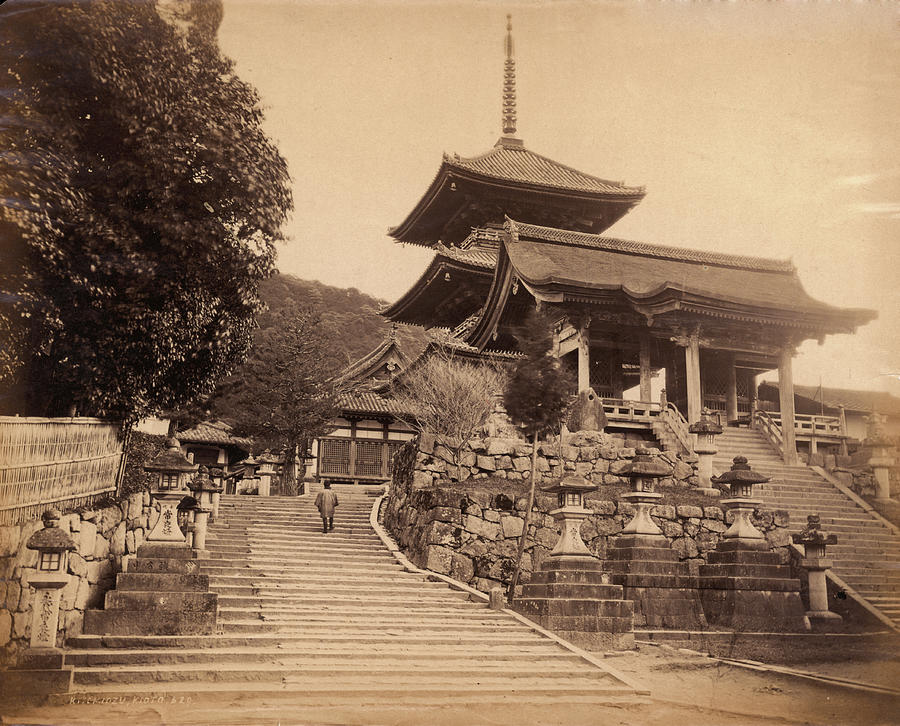 Kiyomizu-dera Photograph by Hulton Archive