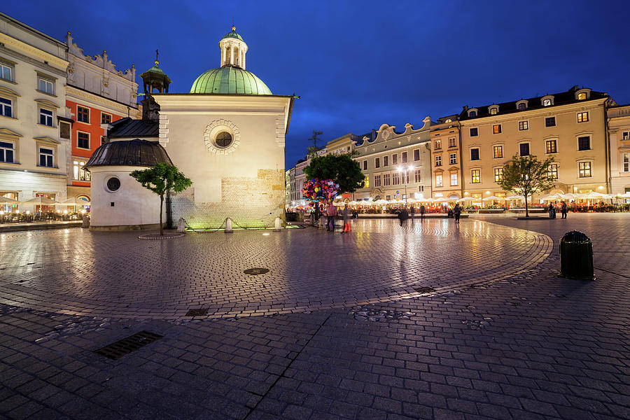 Krakow Old Town Main Square At Night Photograph by Artur Bogacki