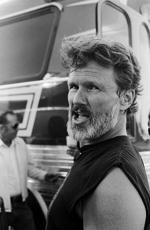 Kris Kristofferson Attends Farm Aid II Photograph by George Rose