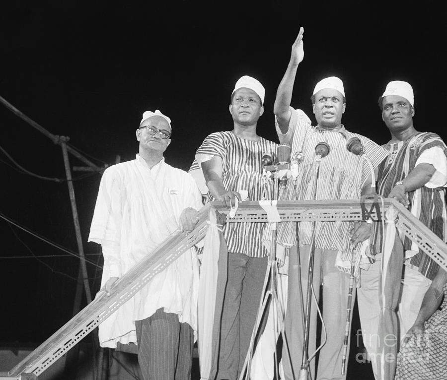 Kwame Nkrumah Waving To Crowd Photograph by Bettmann