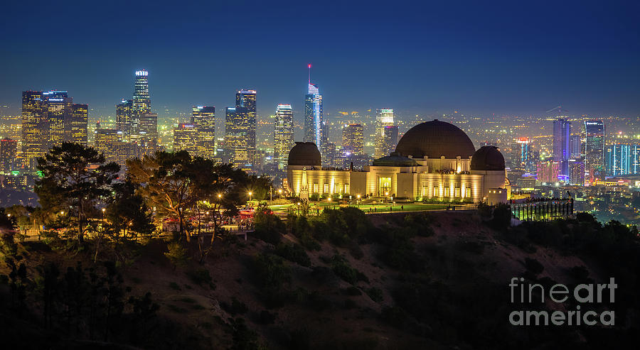 Hollywood Photograph - LA Skyline by Inge Johnsson