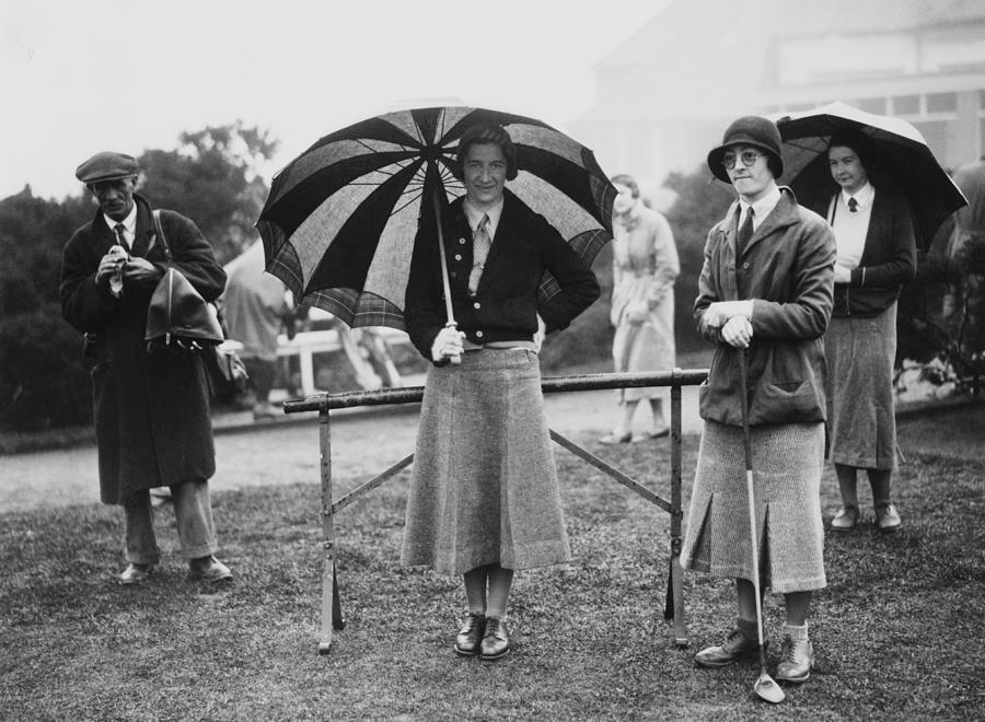 Lady Golfers Photograph by Topical Press Agency
