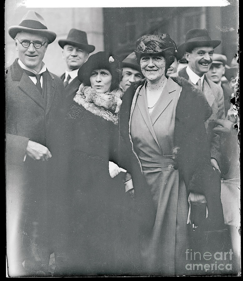 Lady Nancy Astor Posing With Her Sister Photograph by Bettmann