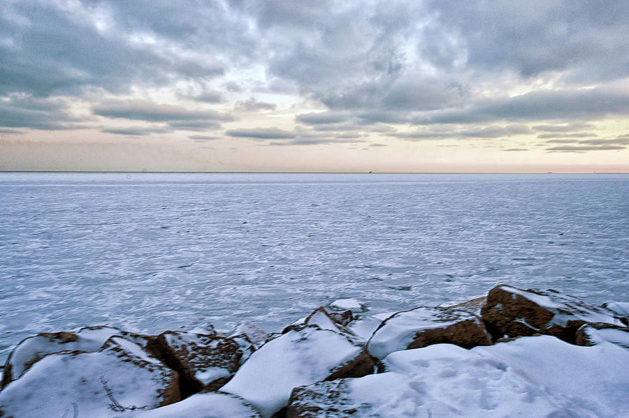 Lake Michigan Photograph by By Ken Ilio