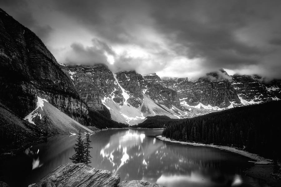 Banff National Park Photograph - Lake Moraine by Jianshu