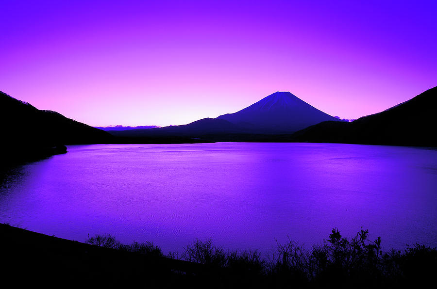 Lake Motosu At Dawn Photograph by Takuya Igarashi