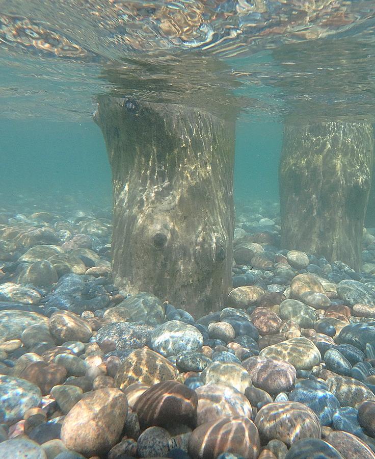 Lake Superior Wood Pier Underwater Photograph by Roxanne Distad - Pixels