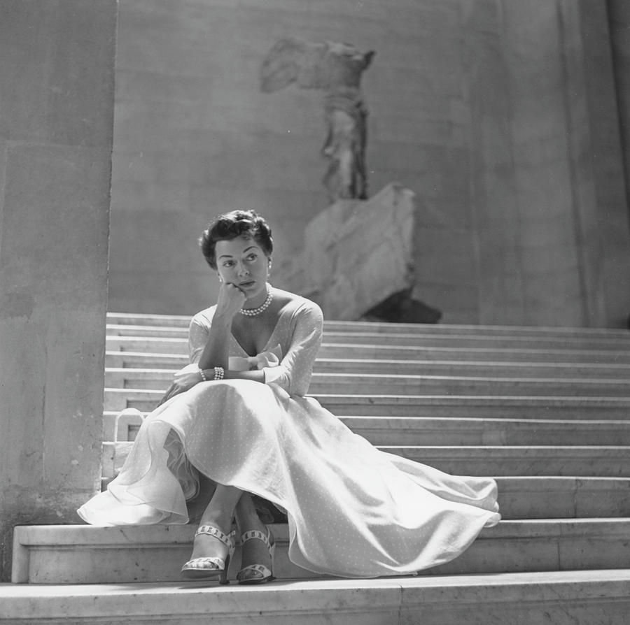 Lana Turner At The Louvre Photograph by Archive Photos