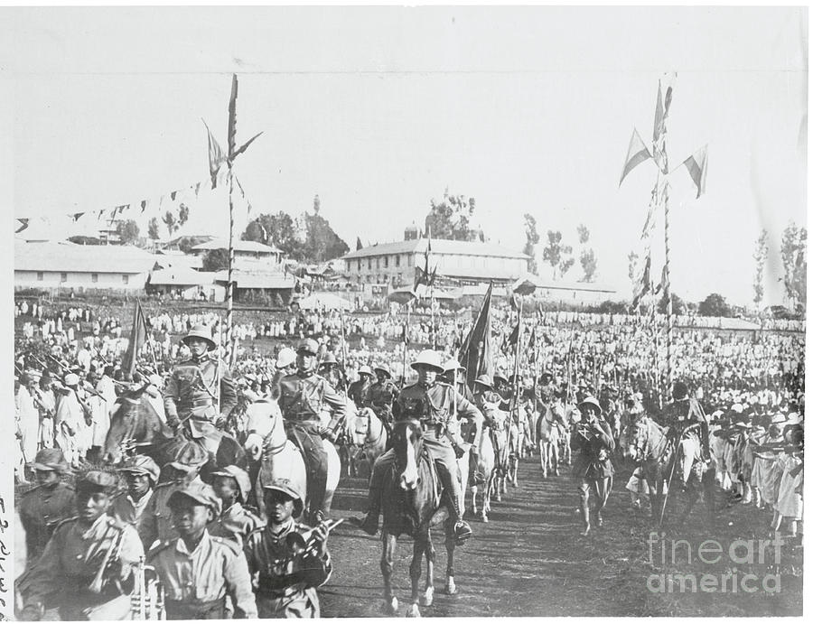 Large Crowd And Processions For Tafari Photograph by Bettmann