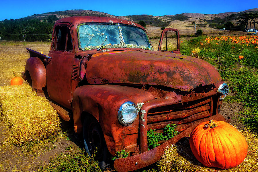 Large Pumpkin And Od Rusty Truck Photograph by Garry Gay