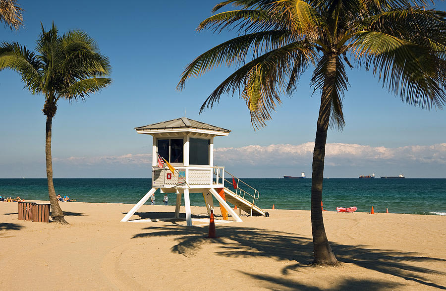 Las Olas Beach In Ft Lauderdale Florida Digital Art by Laura Zeid
