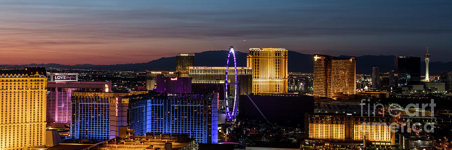 Las Vegas Photograph - Las Vegas Strip at night w8 by Sv