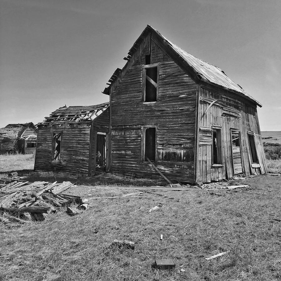 Last House Standing Photograph by Jerry Abbott
