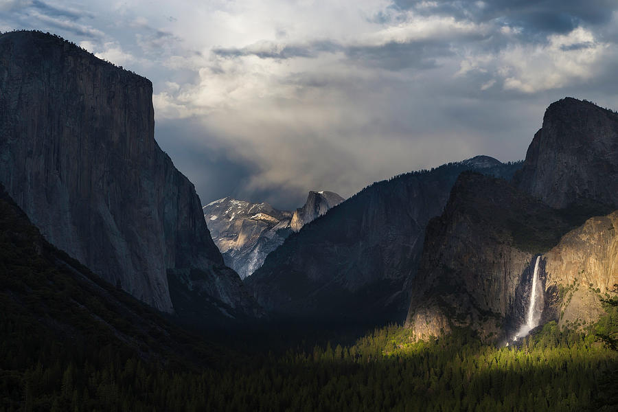 Last Light at Yosemite Tunnel View  Photograph by Larry Marshall
