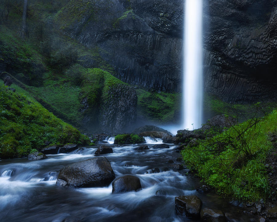 Portland Photograph - Latourell Falls 2 by Junbo Liang