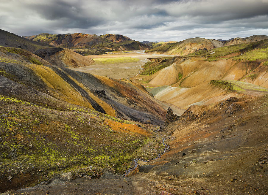 Laugahraun, Rhyolith Stone, Landmannalaugar, Island Photograph by ...