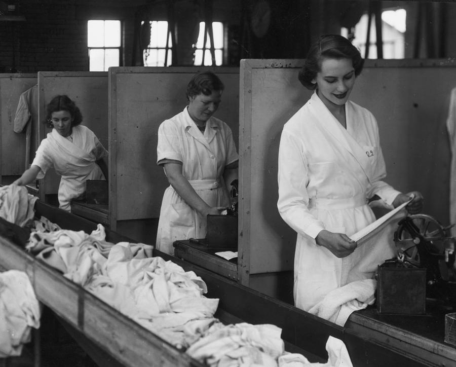 Laundry Workers Photograph by Chaloner Woods