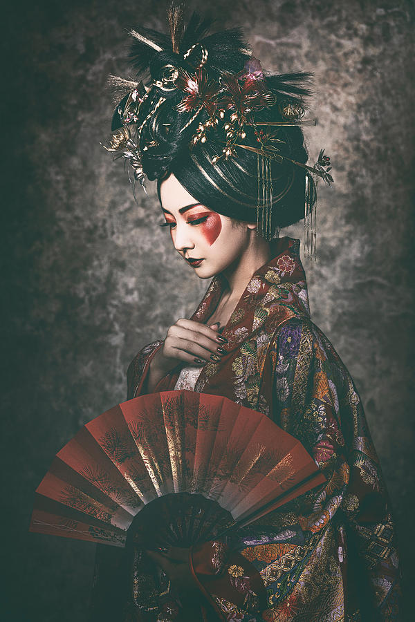 Portrait Photograph - Le Japonisme by Daisuke Kiyota