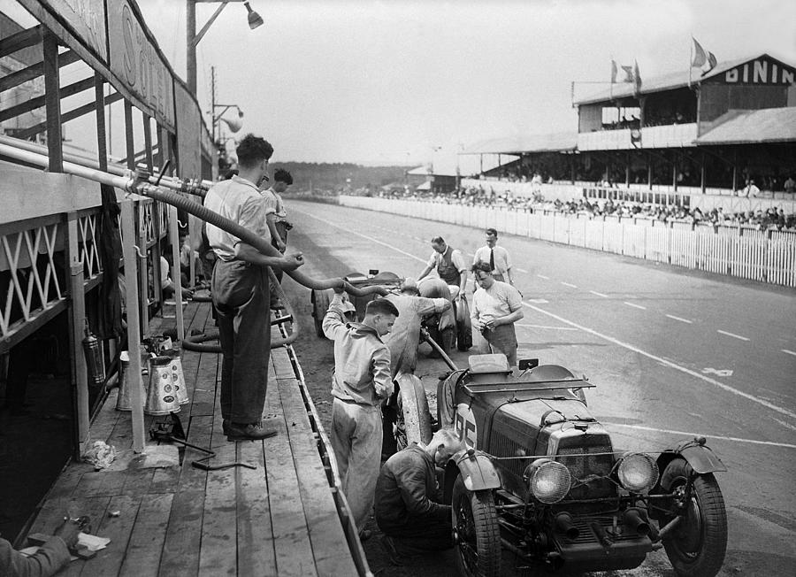 Le Mans Grand Prix  Cars At The Gas Pump Photograph by Keystone-france