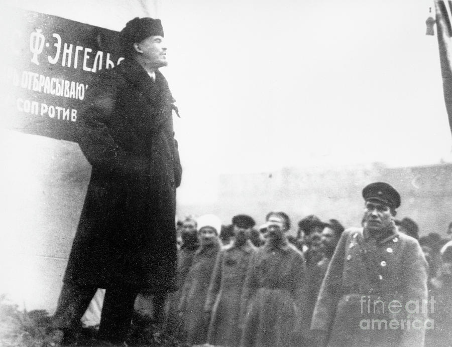 Lenin Addressing Crowd From Platform Photograph by Bettmann
