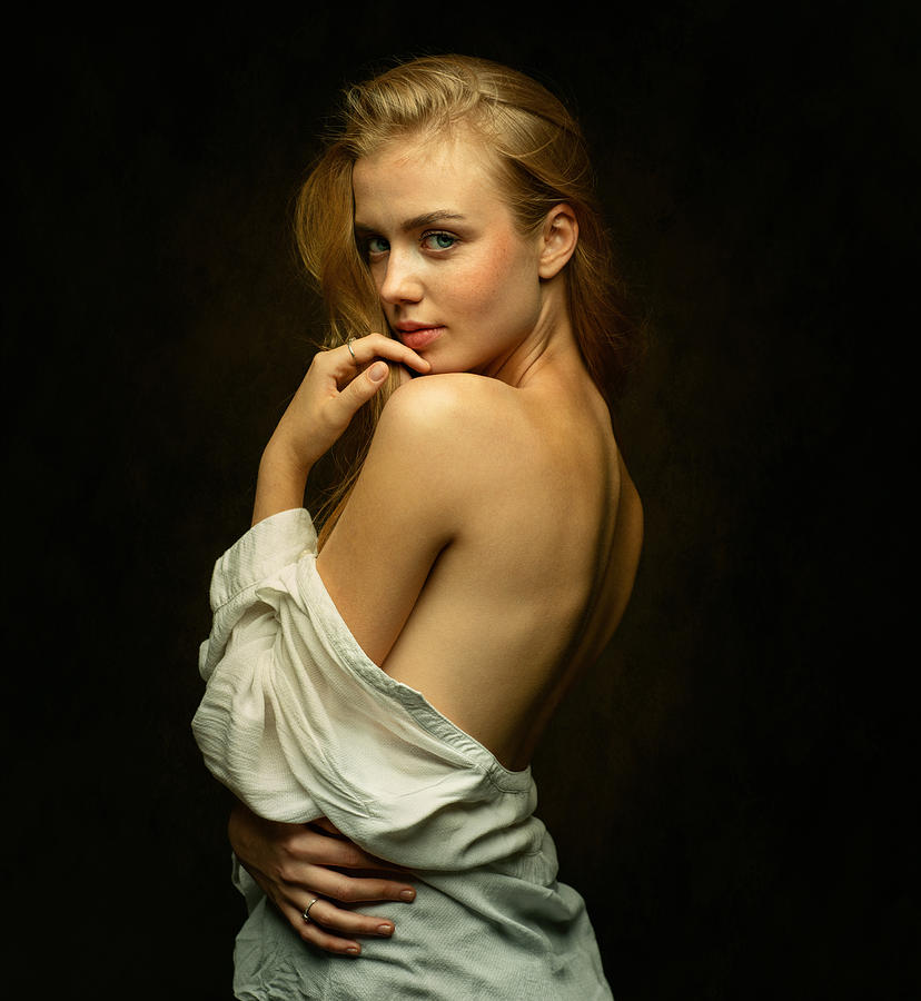 Portrait Photograph - Lera by Zachar Rise