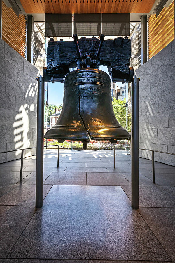 Liberty Bell, Philadelphia, Pa Digital Art by Claudia Uripos