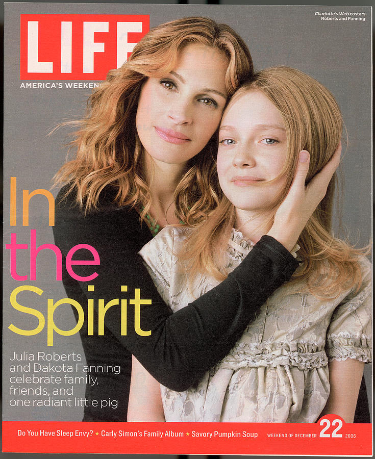 Julia Roberts Photograph - LIFE Cover: December 22, 2006 by Brigitte Lacombe