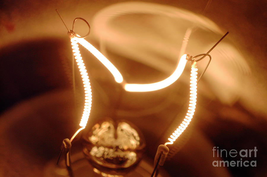 Light Bulb Filament Photograph by Daniel Sambraus/science Photo Library