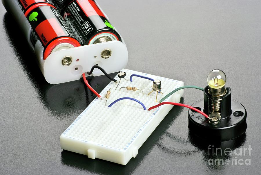 Light-operated Switch Photograph by Science Photo Library Light-operated Switch Photograph by Science Photo Library