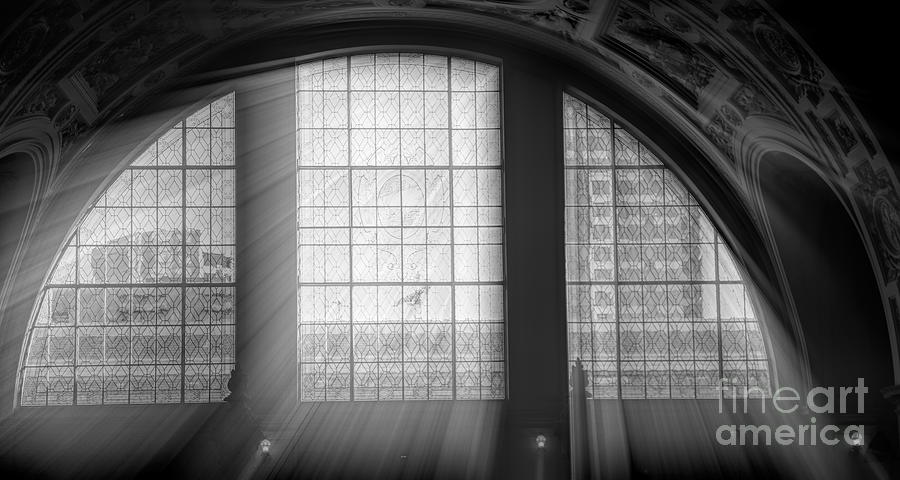 Light Rays City Hall San Francisco BW Photograph by Chuck Kuhn