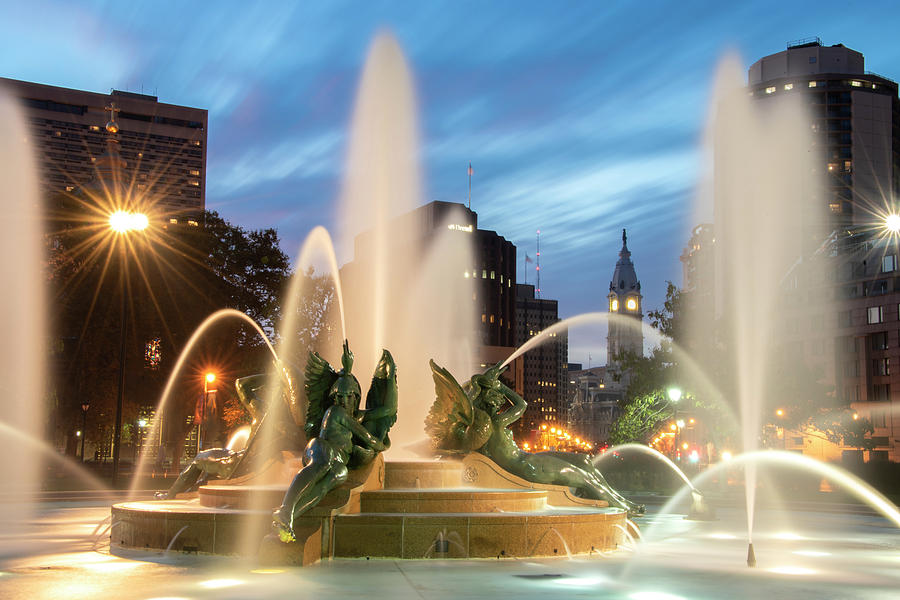 Lighted Swann Fountain - Philadelphia Photograph by Bill Cannon