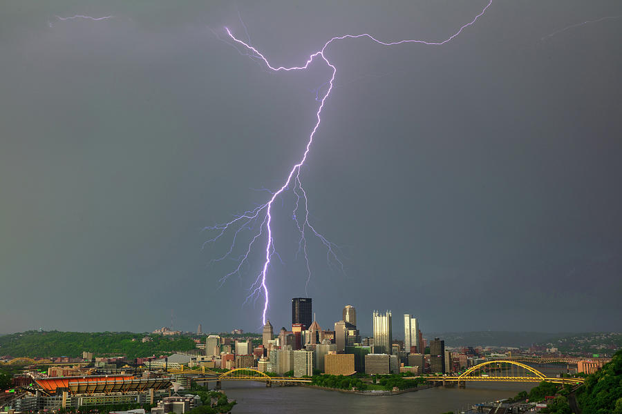 lightning storm in Pittsburgh by Emmanuel Panagiotakis lightning storm in Pittsburgh by Emmanuel Panagiotakis
