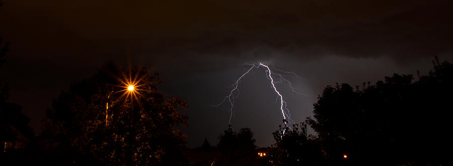 Lightning Strike Photograph By Daryl Maine Pixels 