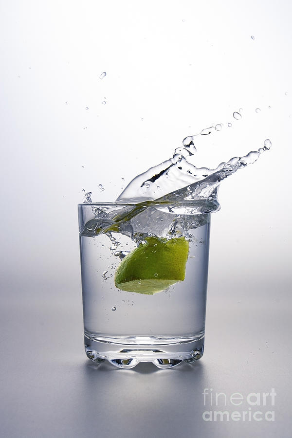 Splashing-glass-of-water