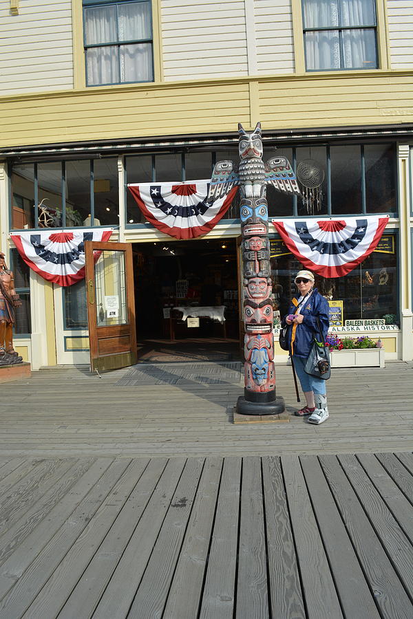 Linda alongside Totem Pole by Joe Smiga Linda alongside Totem Pole by Joe Smiga