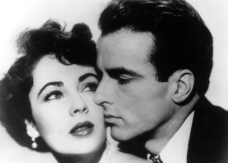 Liz Taylor And Montgomery Clift In The Photograph by Keystone-france