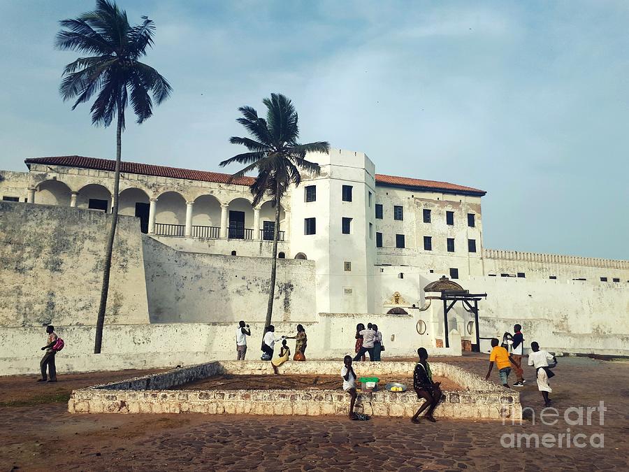 Locals In Front Of Elmina Castle Photograph by Tg23