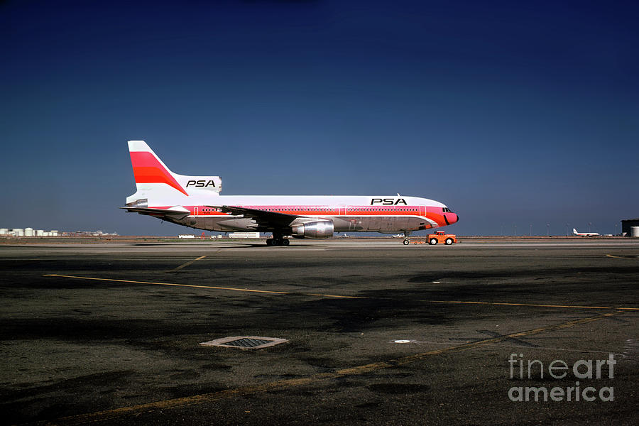 Lockheed L-1011-385-1, PSA RB211, N10114 Photograph by Wernher Krutein