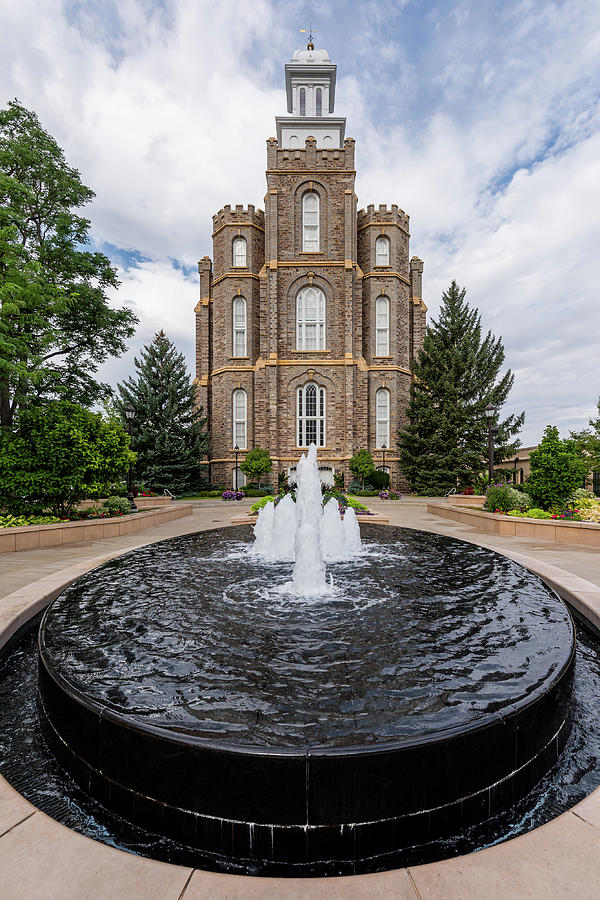 Logan Mormon Temple Photograph by Dave Koch
